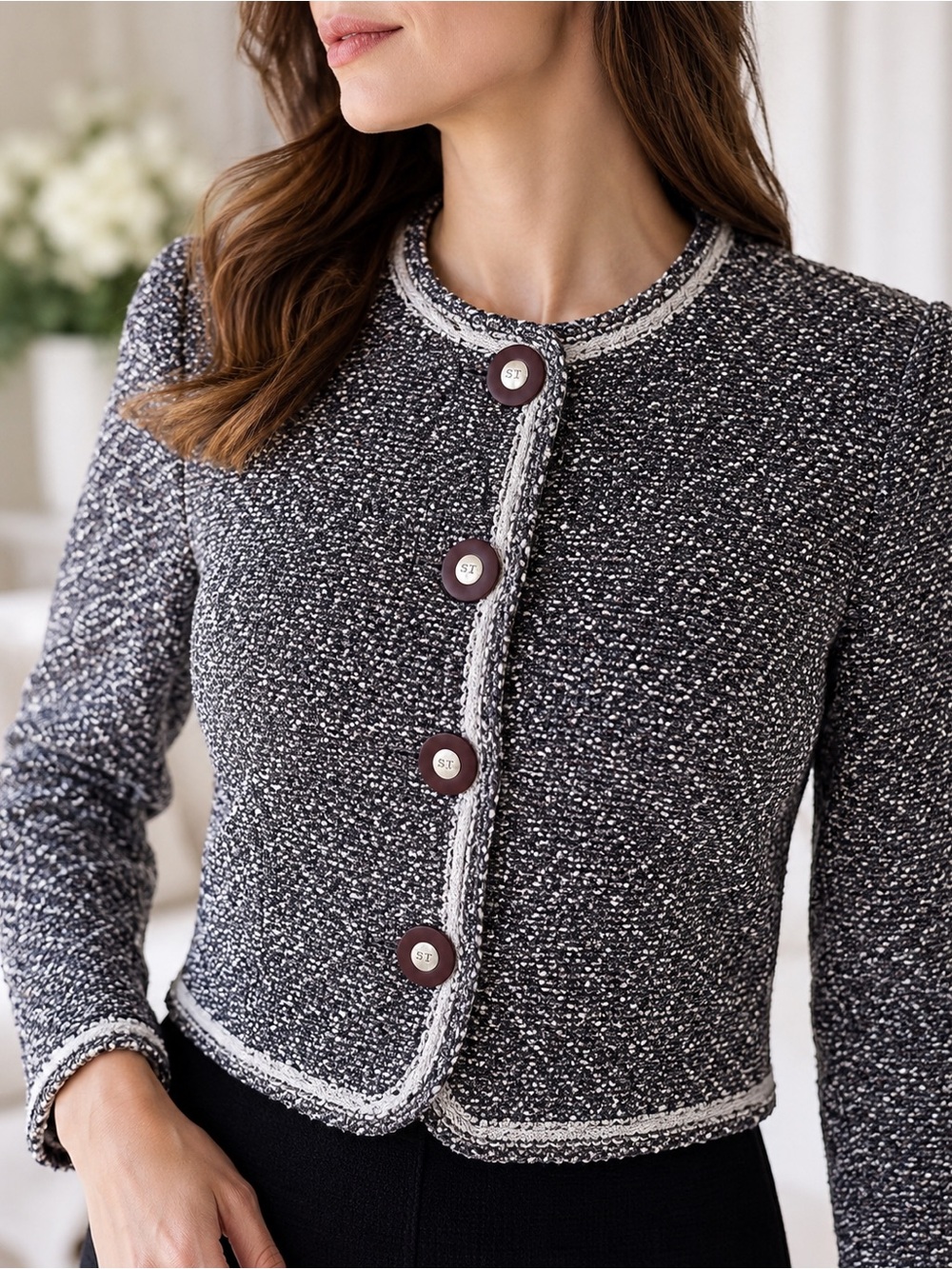 St John Collection Knit Jacket size 2 Tweed Bouclé Button Trim USA